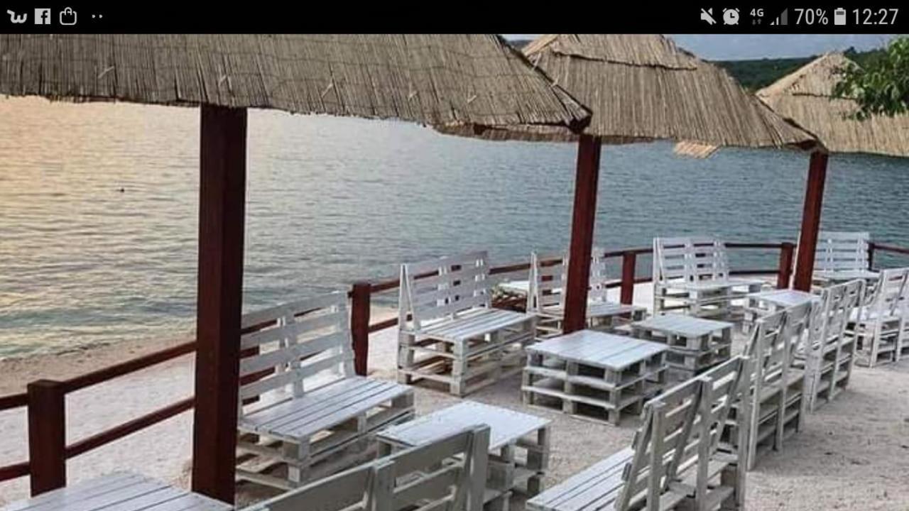 Apartmani Ana - Meka Draga โอเบรอควาซ ภายนอก รูปภาพ