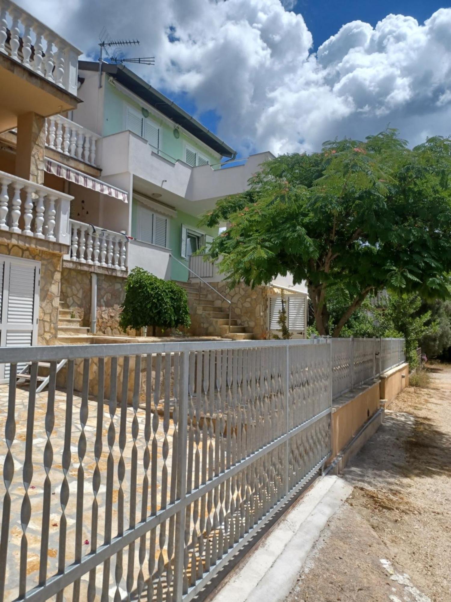 Apartmani Ana - Meka Draga โอเบรอควาซ ภายนอก รูปภาพ